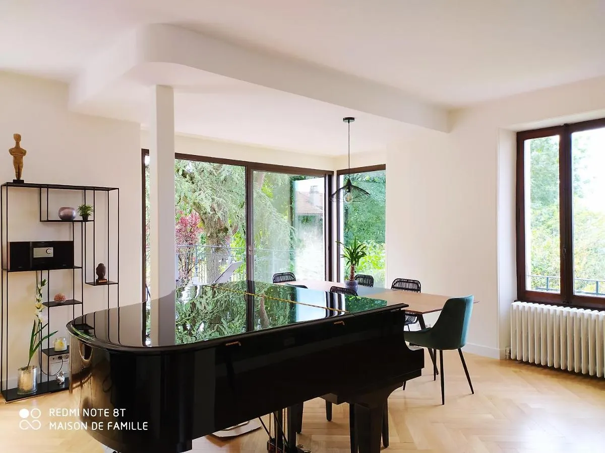 Villa Serandite Maison De Famille Annecy 0*,  France