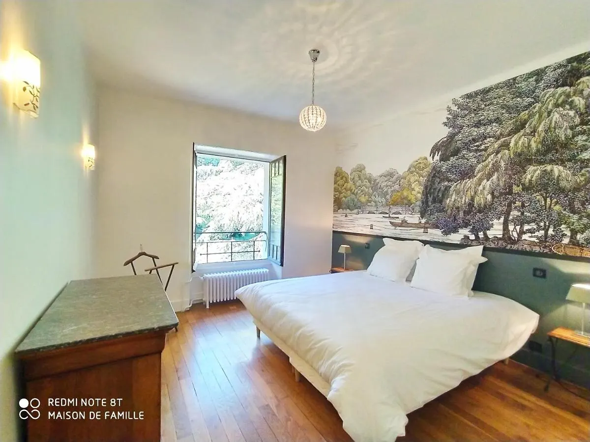 אנסי Villa Serandite Maison De Famille 0*,  צרפת