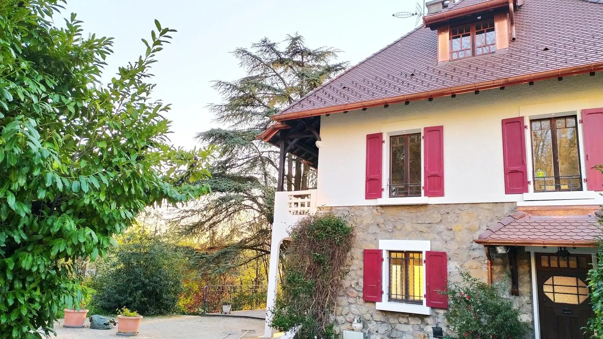Villa Serandite Maison De Famille Annecy France